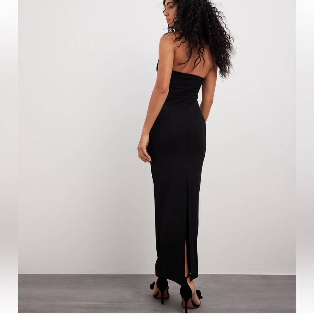 Rose detail halter dress - Picture 2 of 4